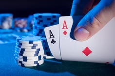 CasinoTopsOnline casino presented on mobile device in Pakistan with slots and live games